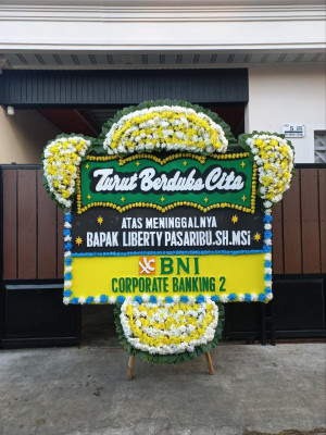 Papan Bunga Duka di Pulau Haruku