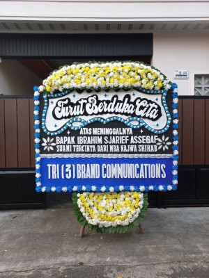 Papan Bunga Duka di Pulau Haruku